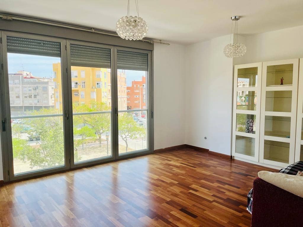 3 soverom Leilighet til leie i Elche / Elx med garasje - € 800 (Ref: 9679971)