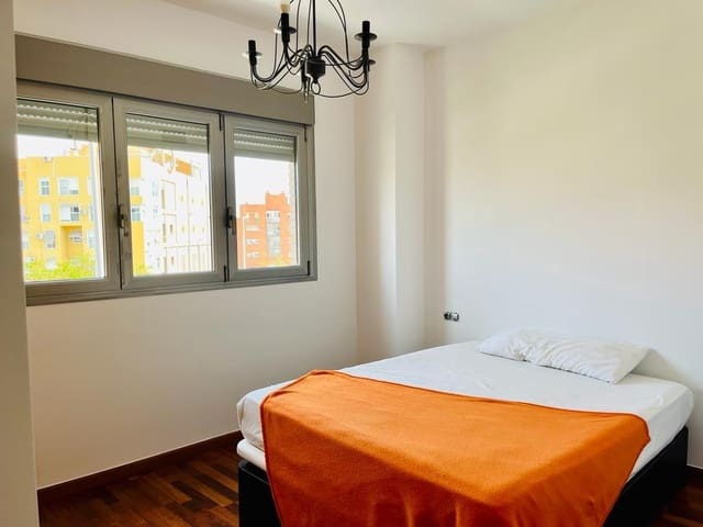 3 soverom Leilighet til leie i Elche / Elx med garasje - € 800 (Ref: 9679971)