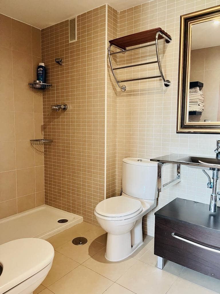 3 soverom Leilighet til leie i Elche / Elx med garasje - € 800 (Ref: 9679971)