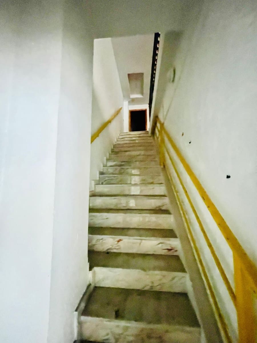 Commercial for sale in Elche / Elx - € 130,000 (Ref: 9683540)