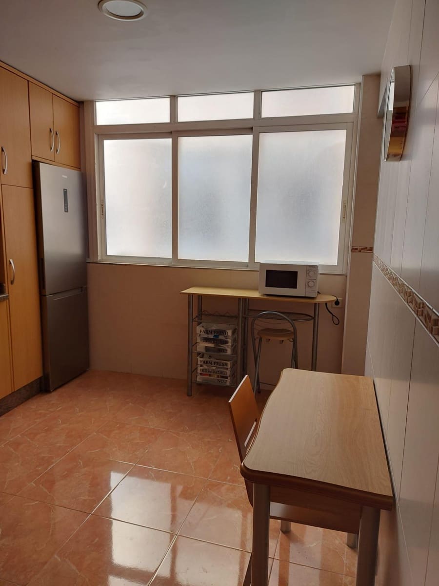 3 bedroom Flat for sale in Elche / Elx - € 250,000 (Ref: 9741853)