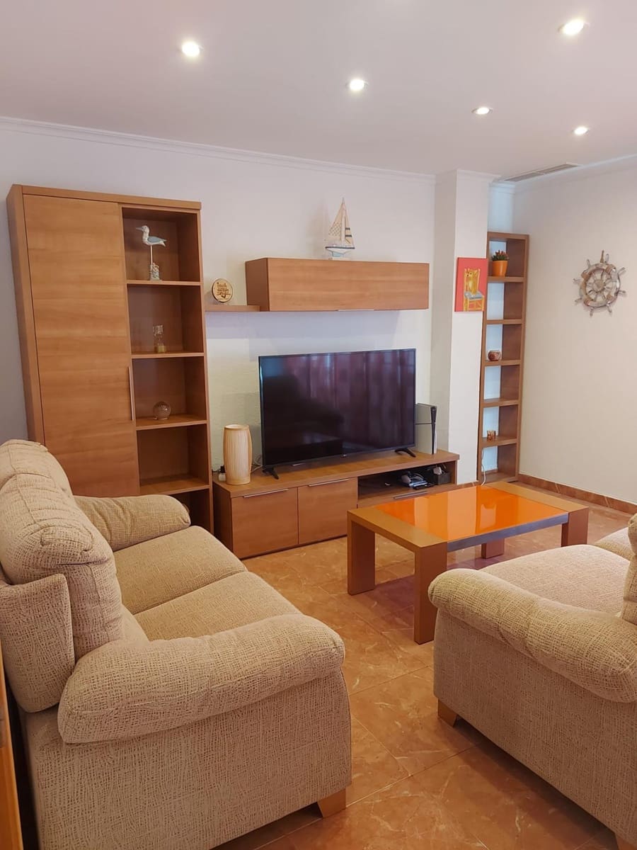 3 bedroom Flat for sale in Elche / Elx - € 250,000 (Ref: 9741853)