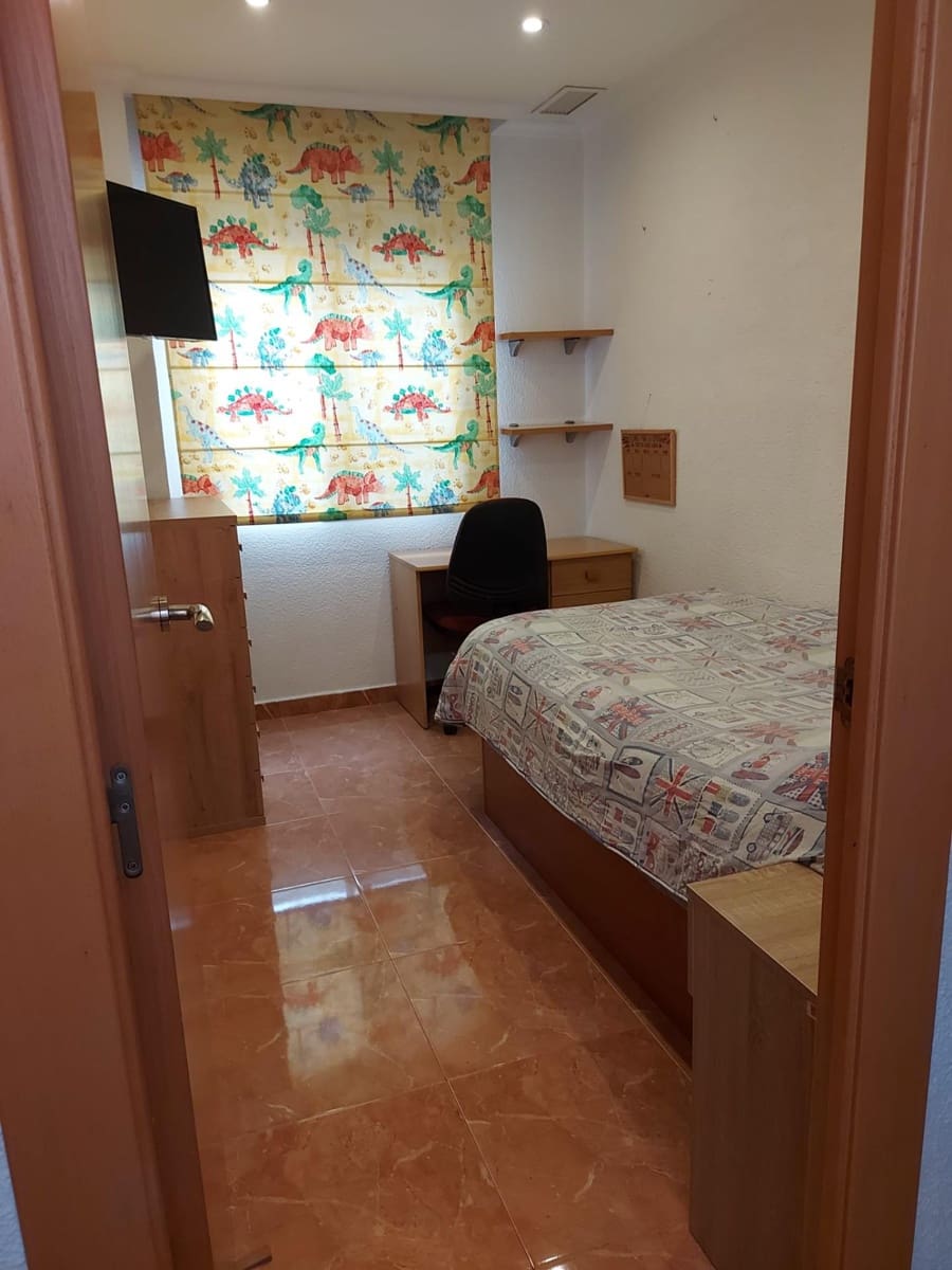 3 bedroom Flat for sale in Elche / Elx - € 250,000 (Ref: 9741853)