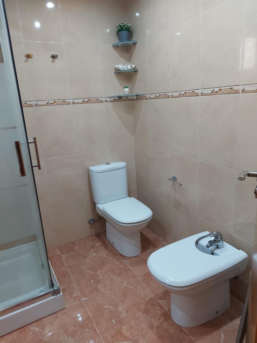 3 bedroom Flat for sale in Elche / Elx - € 250,000 (Ref: 9741853)