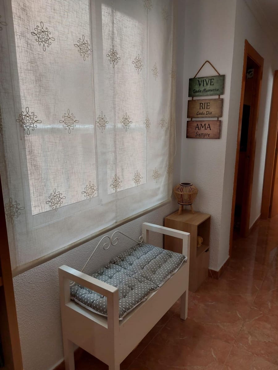 3 bedroom Flat for sale in Elche / Elx - € 250,000 (Ref: 9741853)