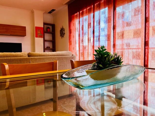 3 soveværelse Lejlighed til salg i Centro, Elche / Elx - € 250.000 (Ref: 9741853)