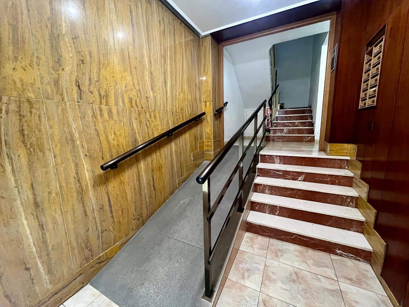 3 sovrum Lägenhet till salu i Elche / Elx - 250 000 € (Ref: 9741853)