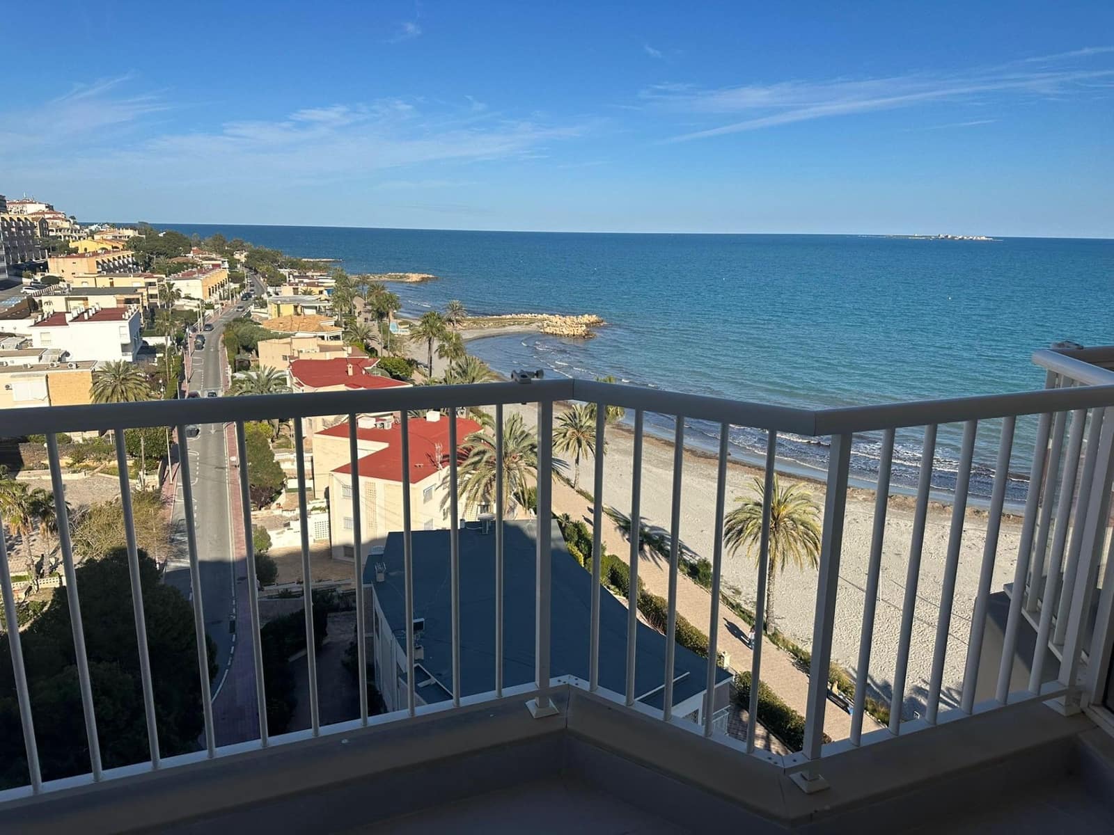 Studio til leie i Santa Pola med svømmebasseng - € 1 800 (Ref: 9752176)