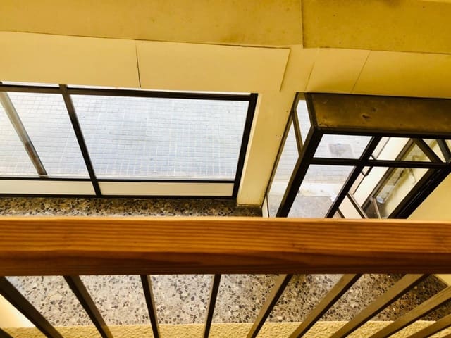 Commercieel te huur in Elche / Elx - € 600 (Ref: 9773240)