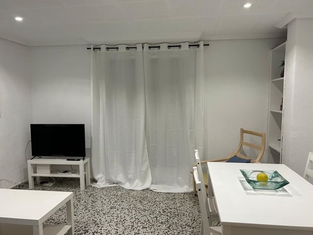 Apartamento de 4 habitaciones en Elche / Elx en alquiler - 385 € (Ref: 9778304)