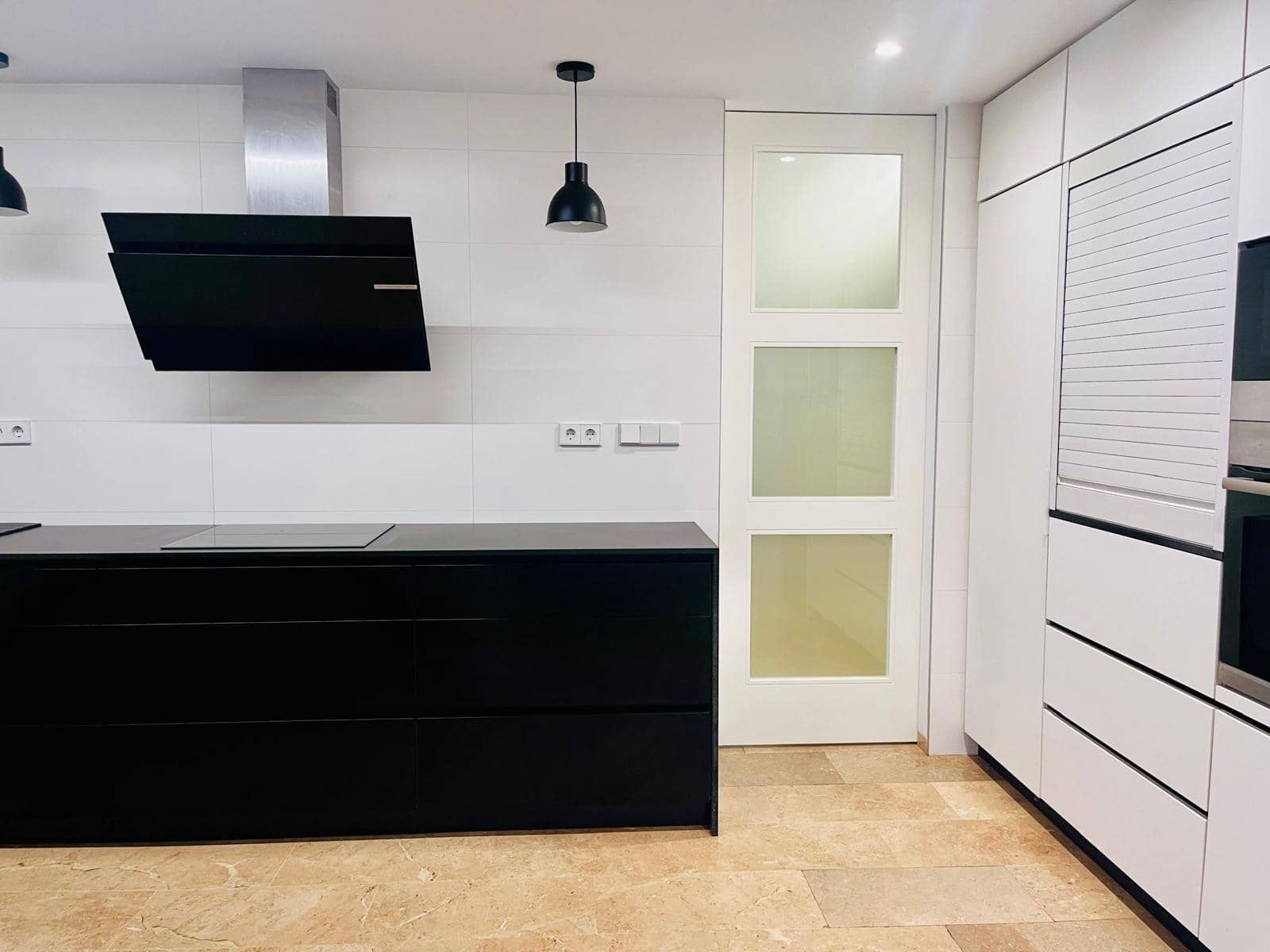 3 quarto Apartamento para arrendar em Elche / Elx - 900 € (Ref: 9785978)