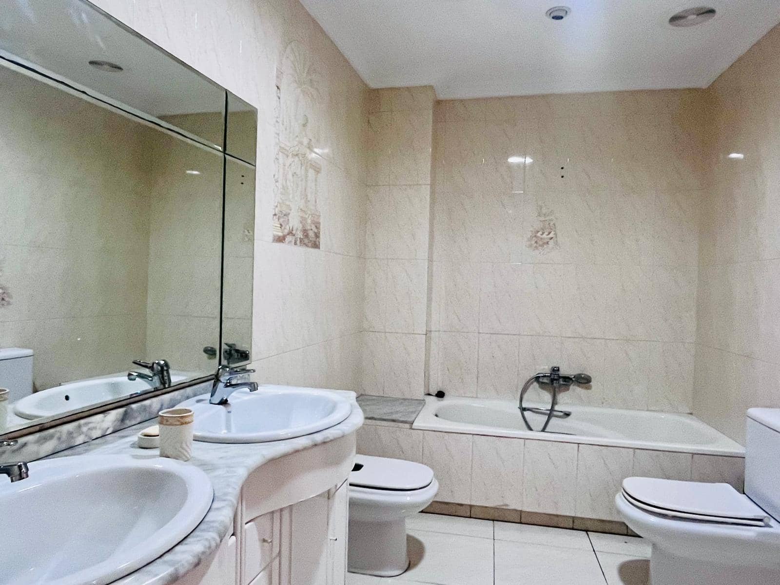 3 quarto Apartamento para arrendar em Elche / Elx - 900 € (Ref: 9785978)