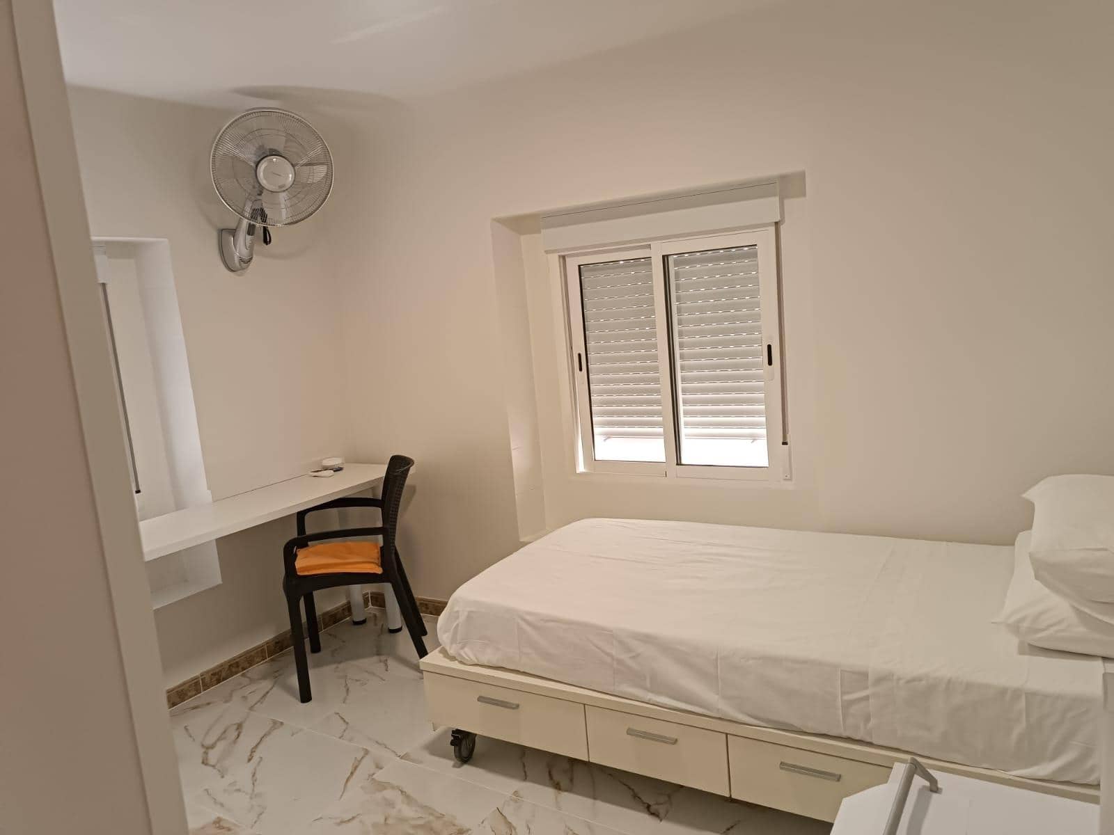 4 camera da letto Appartamento da affittare in Elche / Elx - 400 € (Rif: 9816009)
