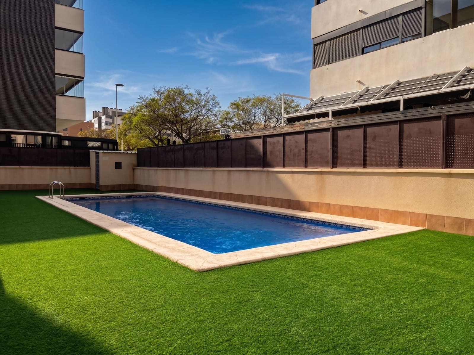 3 bedroom Apartment for sale in Elche / Elx with pool - € 260,000 (Ref: 9816010)