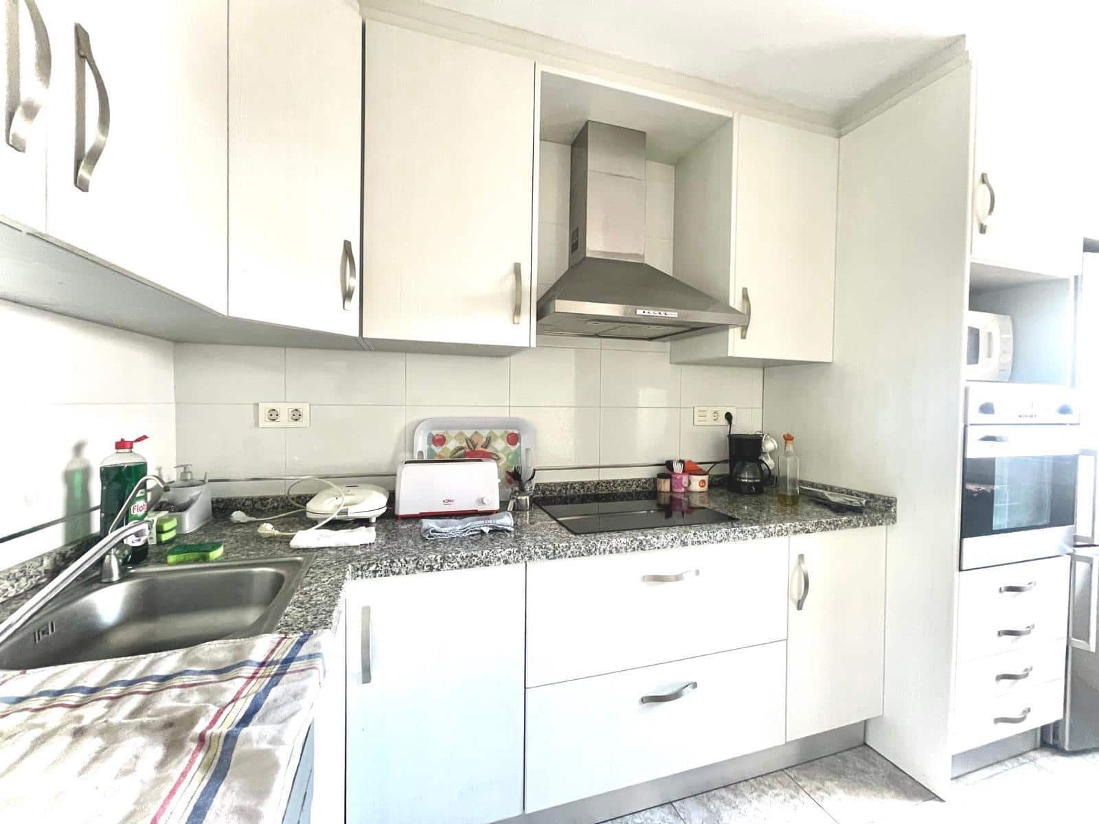 4 Zimmer Apartment zu vermieten in Elche / Elx - 300 € (Ref: 9839465)