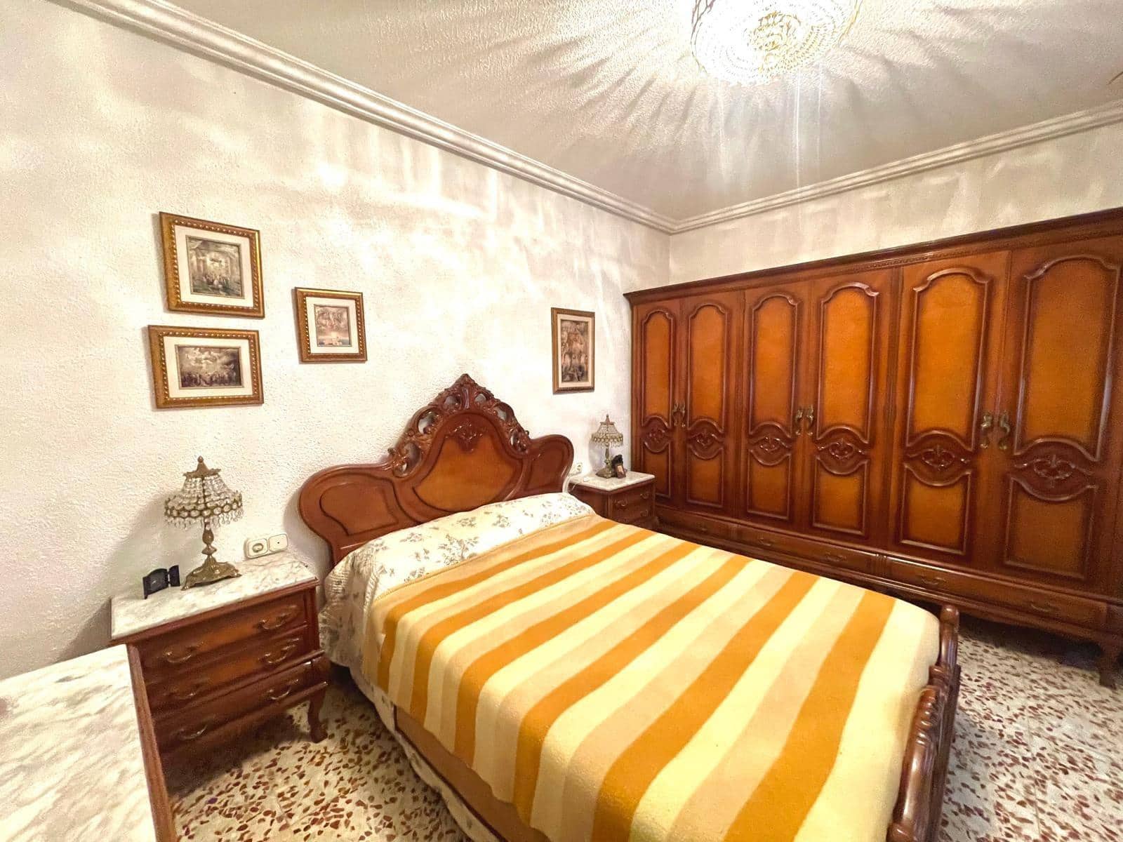 Piso de 3 habitaciones en Elche / Elx en venta con garaje - 195.000 € (Ref: 9843679)