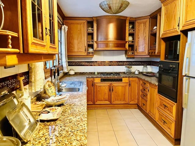 4 sovrum Lägenhet till salu i Centro, Elche / Elx - 470 000 € (Ref: 9862018)
