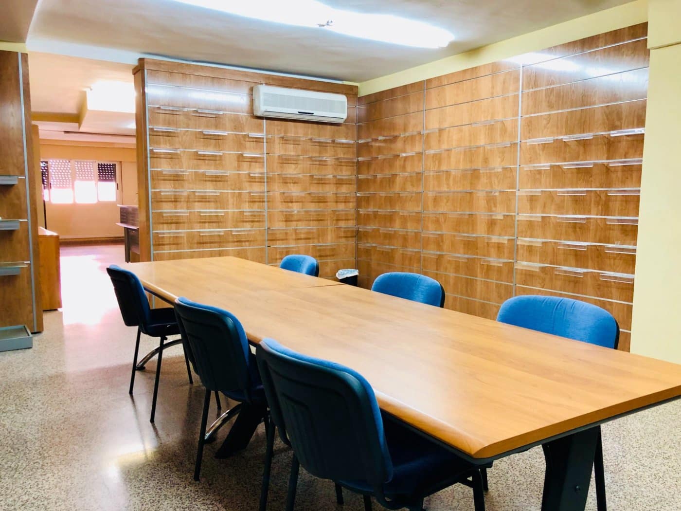 Office for rent in Elche / Elx - € 400 (Ref: 9865363)