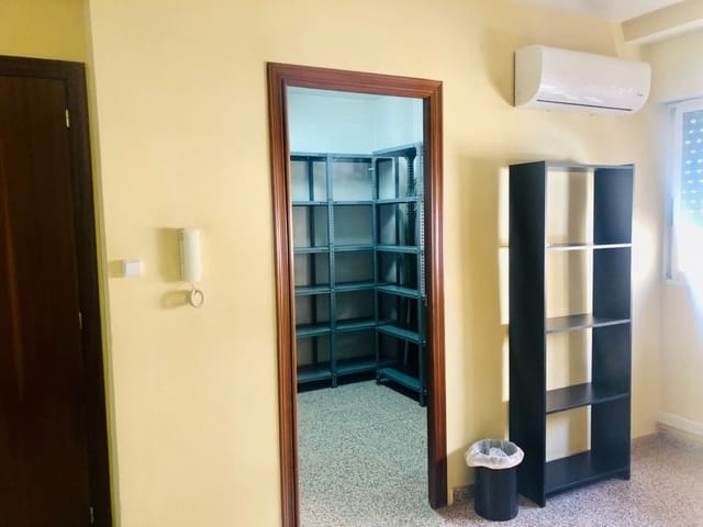 Office for rent in Elche / Elx - € 400 (Ref: 9865363)