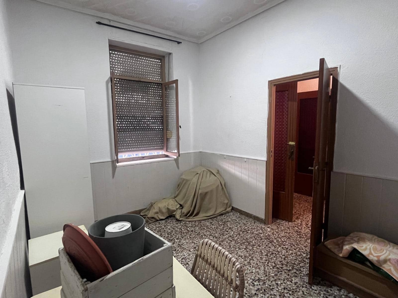 4 bedroom Apartment for sale in La Hoya - € 160,000 (Ref: 9884953)