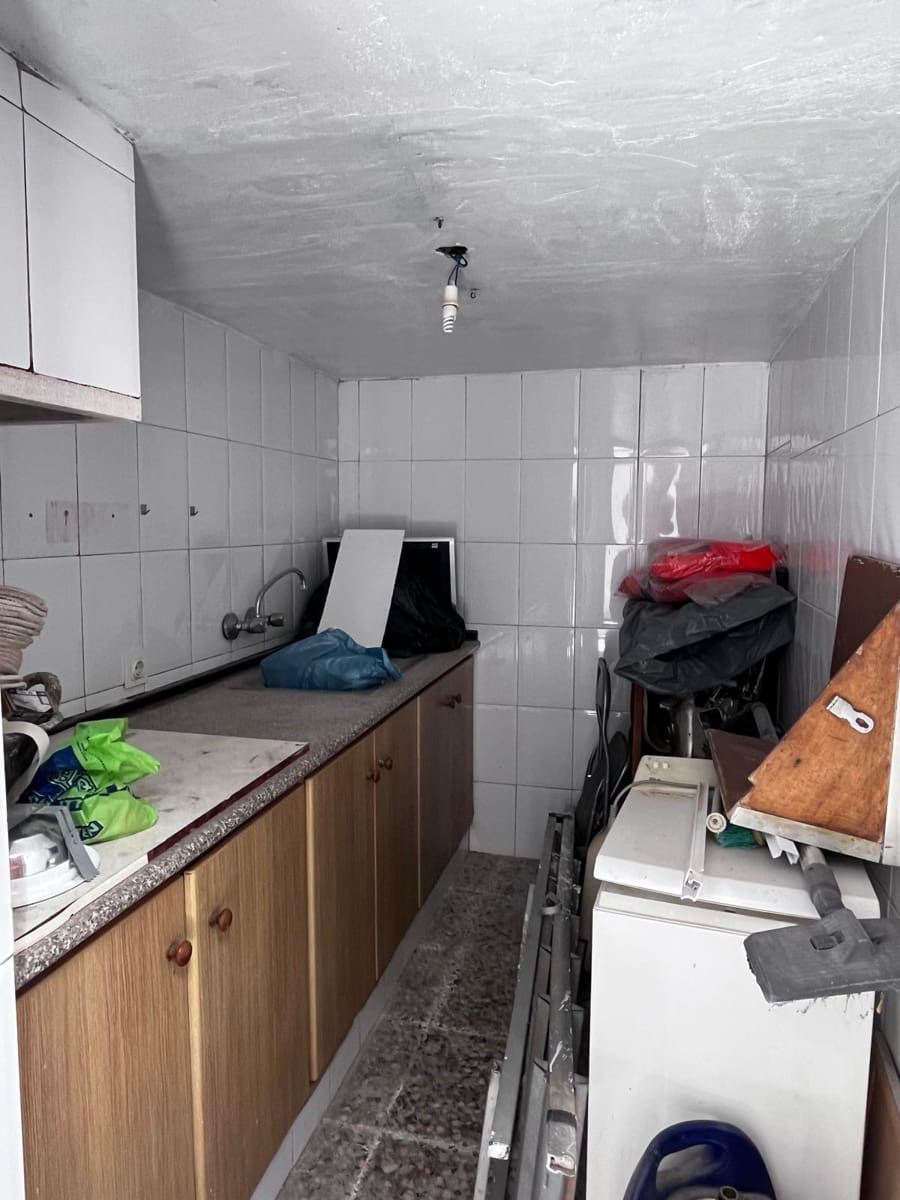 4 bedroom Apartment for sale in La Hoya - € 160,000 (Ref: 9884953)