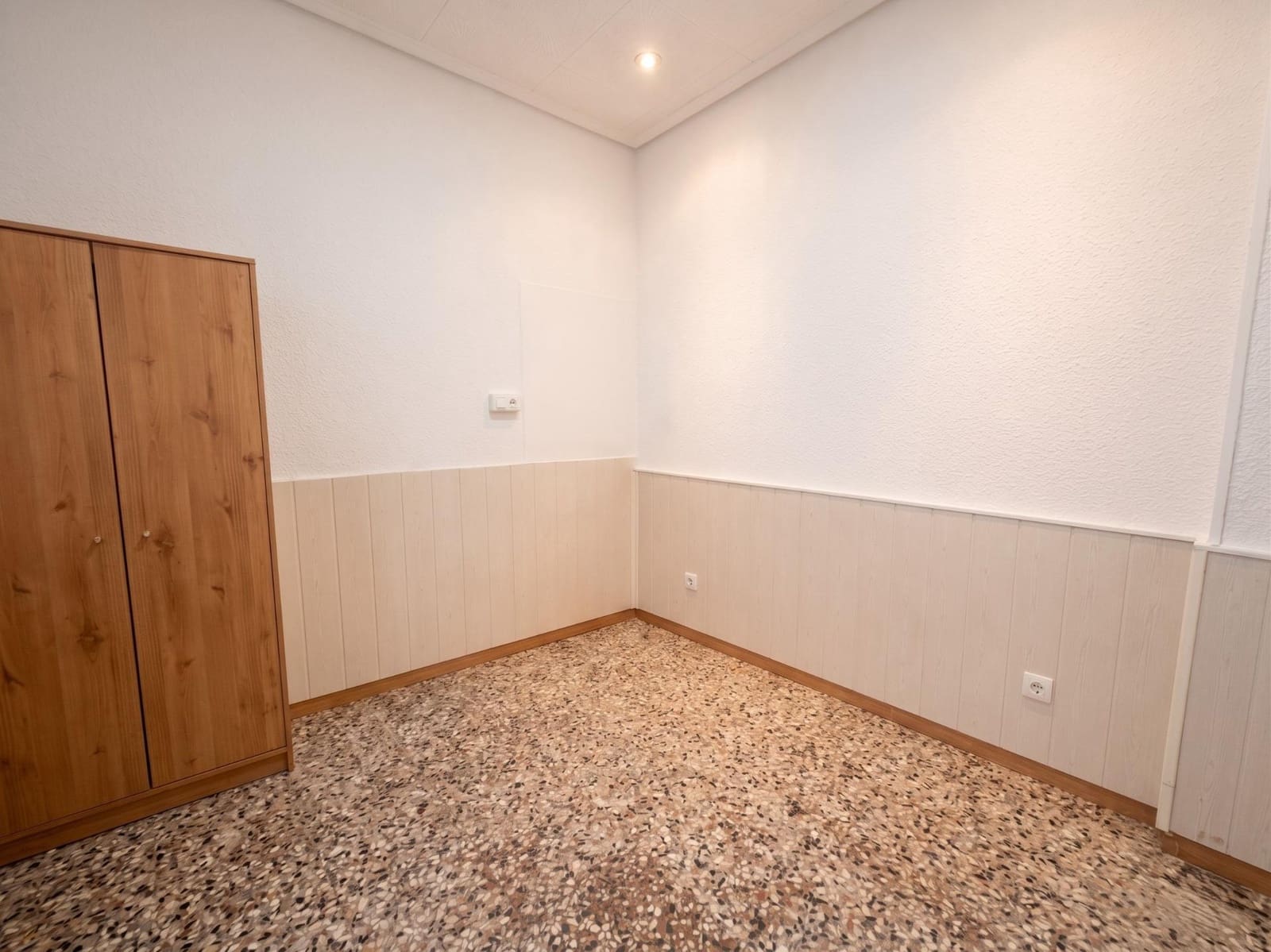 4 bedroom Apartment for sale in La Hoya - € 160,000 (Ref: 9884953)