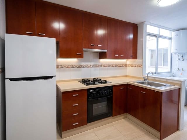 4 sovrum Lägenhet till salu i Elche / Elx - 195 000 € (Ref: 9890537)