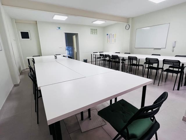 2 Zimmer Gewerbe zu vermieten in Elche / Elx - 700 € (Ref: 9922455)