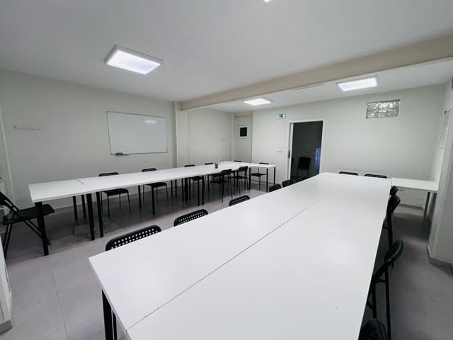 2 Zimmer Gewerbe zu vermieten in Elche / Elx - 700 € (Ref: 9922455)