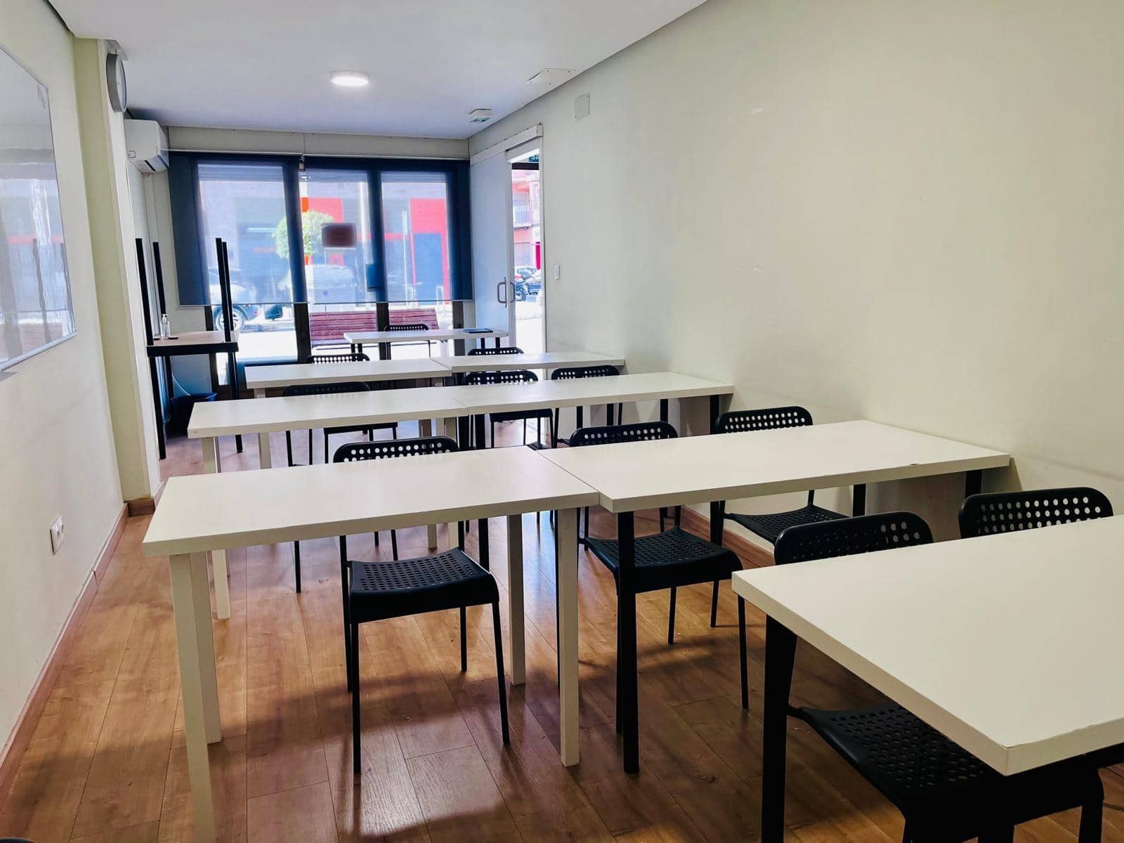 2 Zimmer Gewerbe zu vermieten in Elche / Elx - 700 € (Ref: 9922455)