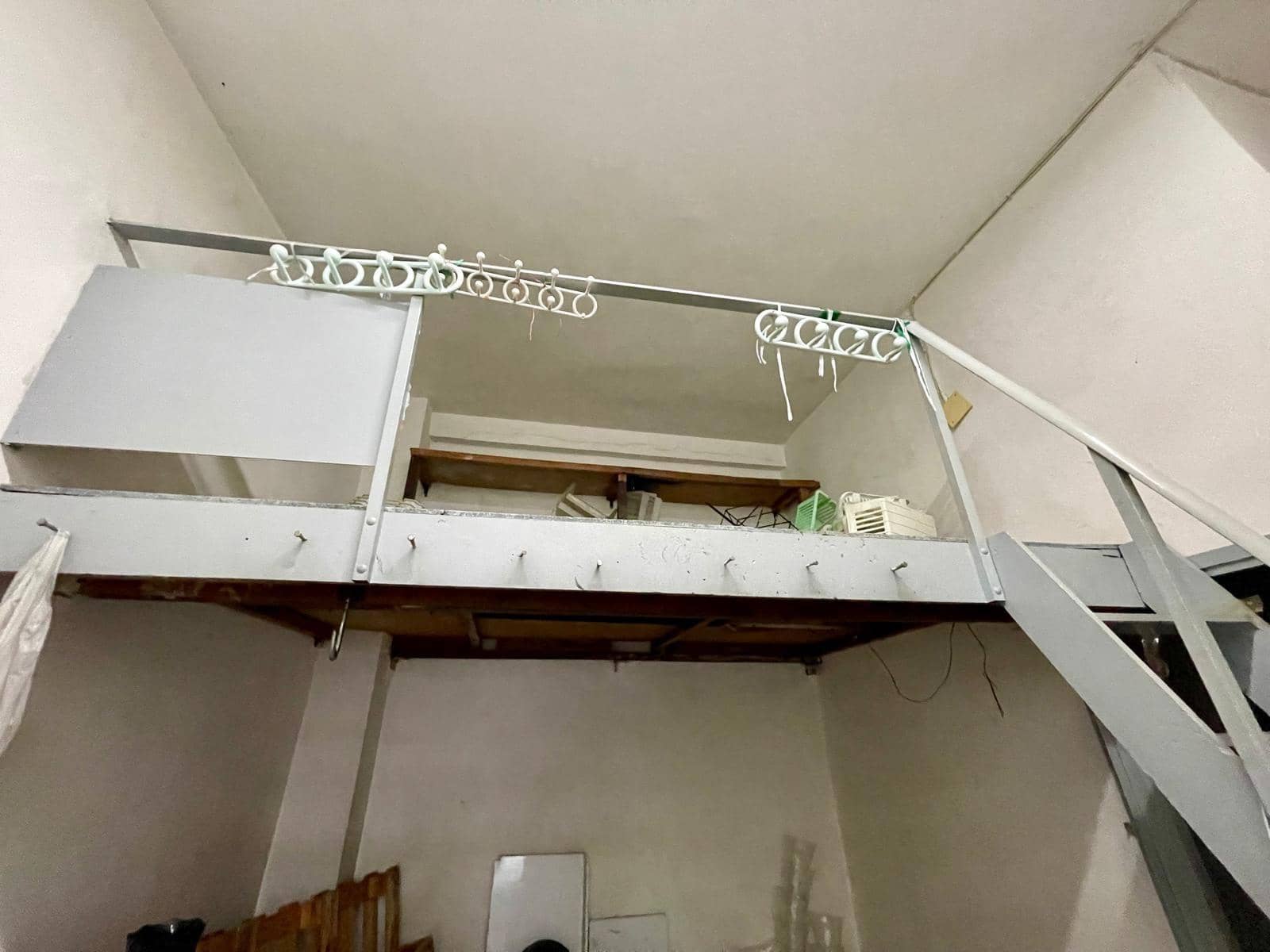 Commercial for rent in Elche / Elx - € 750 (Ref: 9966745)