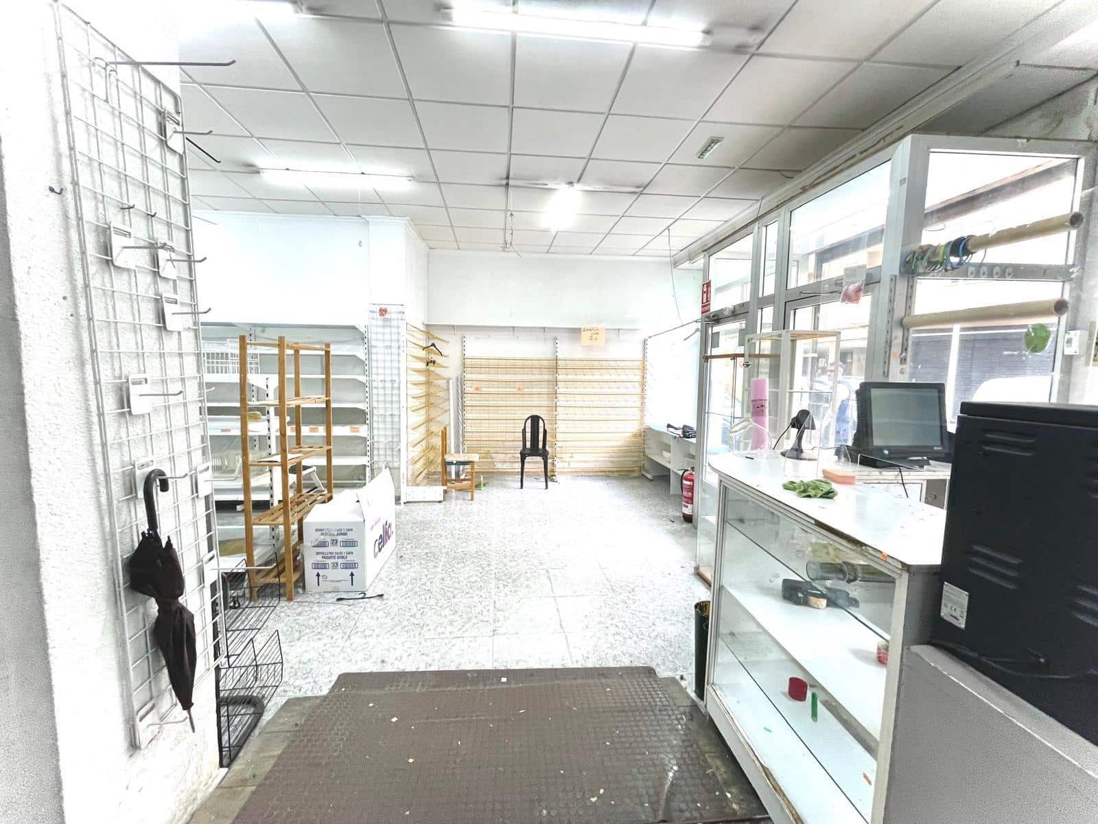 Commercial for rent in Elche / Elx - € 750 (Ref: 9966745)