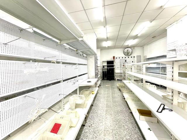 Gewerbe zu vermieten in Elche / Elx - 750 € (Ref: 9966745)