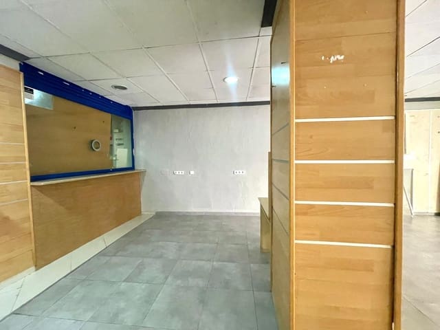 Commercieel te huur in Carrús Est - Camí dels Magros, Elche / Elx - € 350 (Ref: 9977437)
