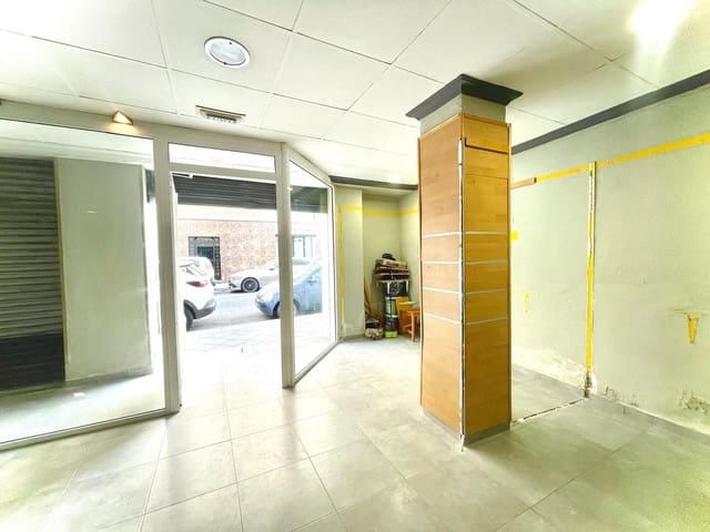 Commercieel te huur in Carrús Est - Camí dels Magros, Elche / Elx - € 350 (Ref: 9977437)