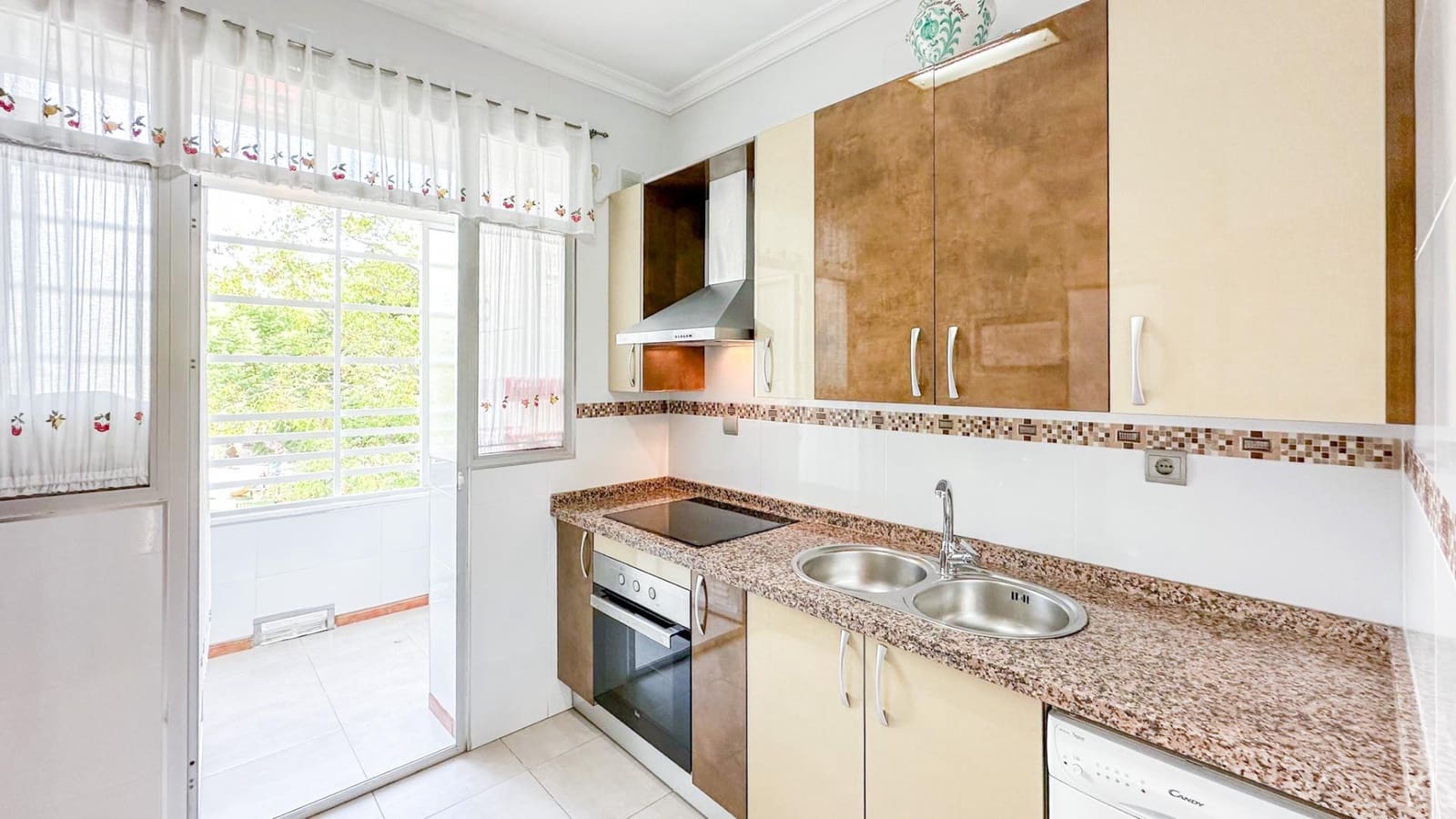 4 makuuhuone Asunto vuokrattavana paikassa Malaga kaupunki - 1 600 € (Ref: 9338817)