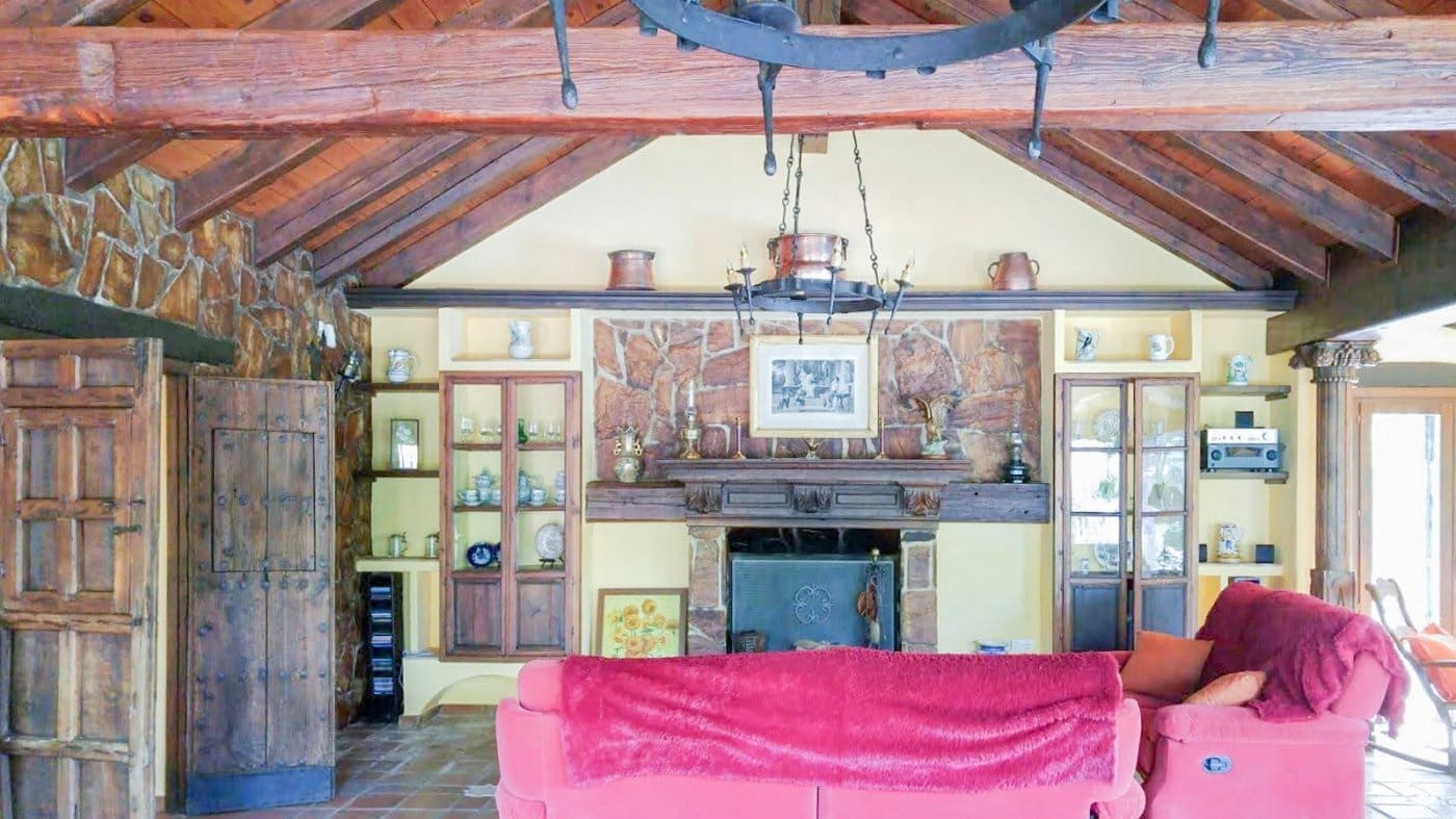 Chalet de 8 habitaciones en Alhaurín el Grande en venta con piscina garaje - 890.000 € (Ref: 9338829)