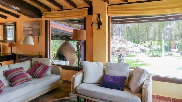 Chalet de 8 habitaciones en Alhaurín el Grande en venta con piscina garaje - 890.000 € (Ref: 9338829)