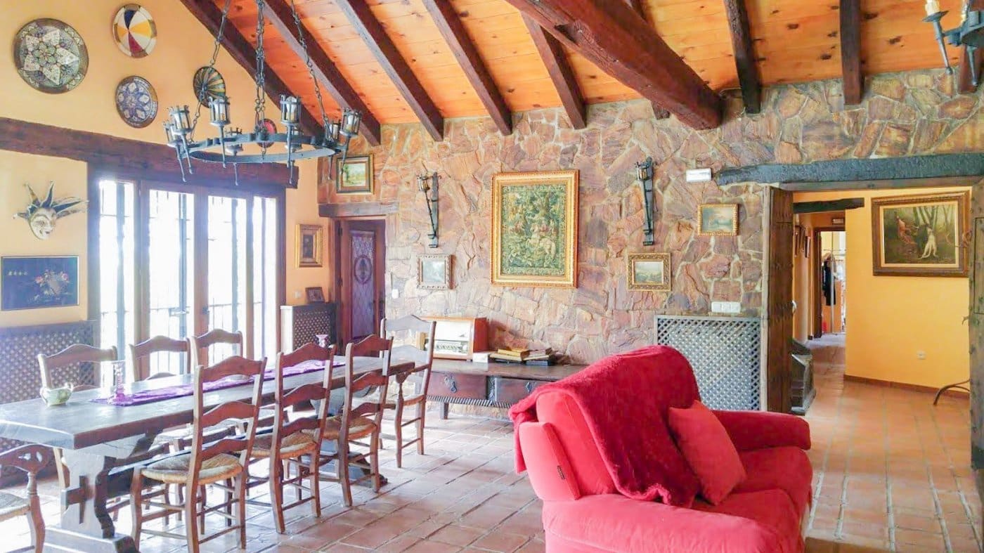 Chalet de 8 habitaciones en Alhaurín el Grande en venta con piscina garaje - 890.000 € (Ref: 9338829)