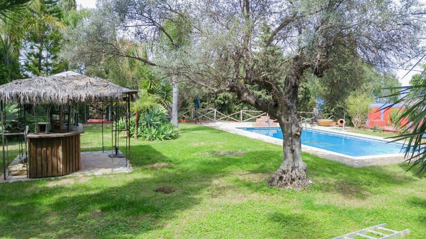 Chalet de 8 habitaciones en Alhaurín el Grande en venta con piscina garaje - 890.000 € (Ref: 9338829)