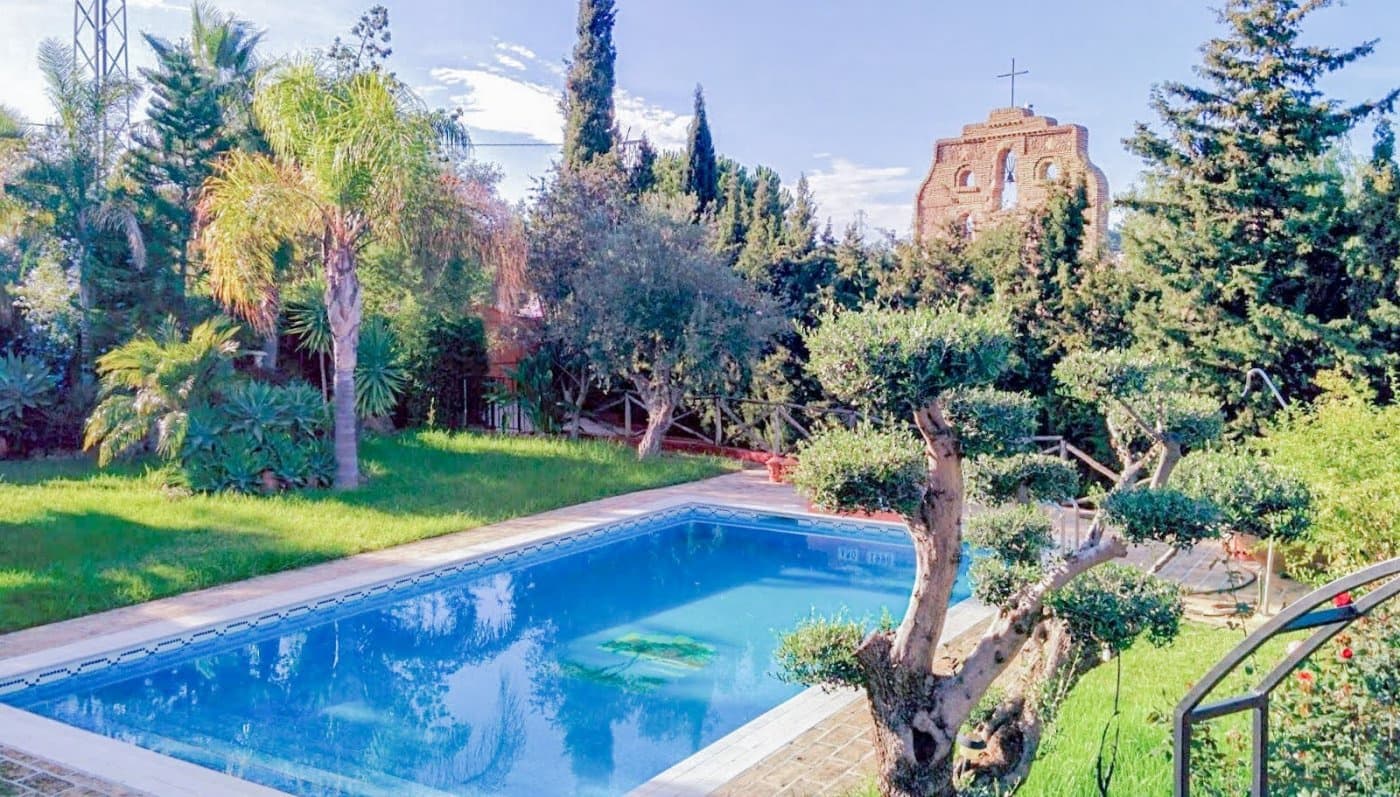 Chalet de 8 habitaciones en Alhaurín el Grande en venta con piscina garaje - 890.000 € (Ref: 9338829)