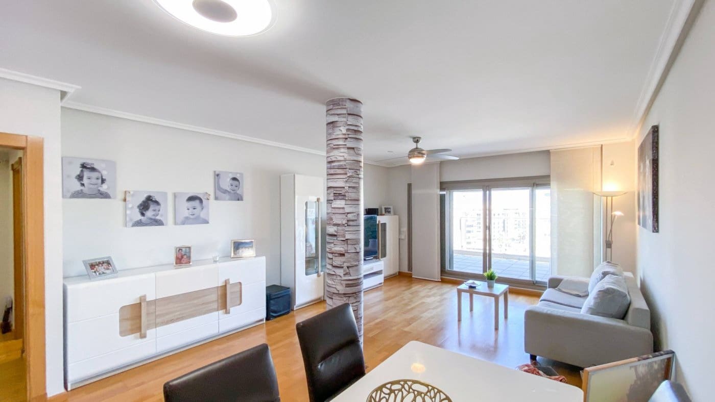 3 sypialnia Penthouse do wynajęcia w Miasto Malaga z garażem - 3 500 € (Ref: 9338832)