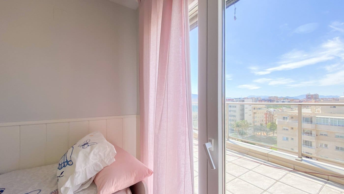 3 sypialnia Penthouse do wynajęcia w Miasto Malaga z garażem - 3 500 € (Ref: 9338832)