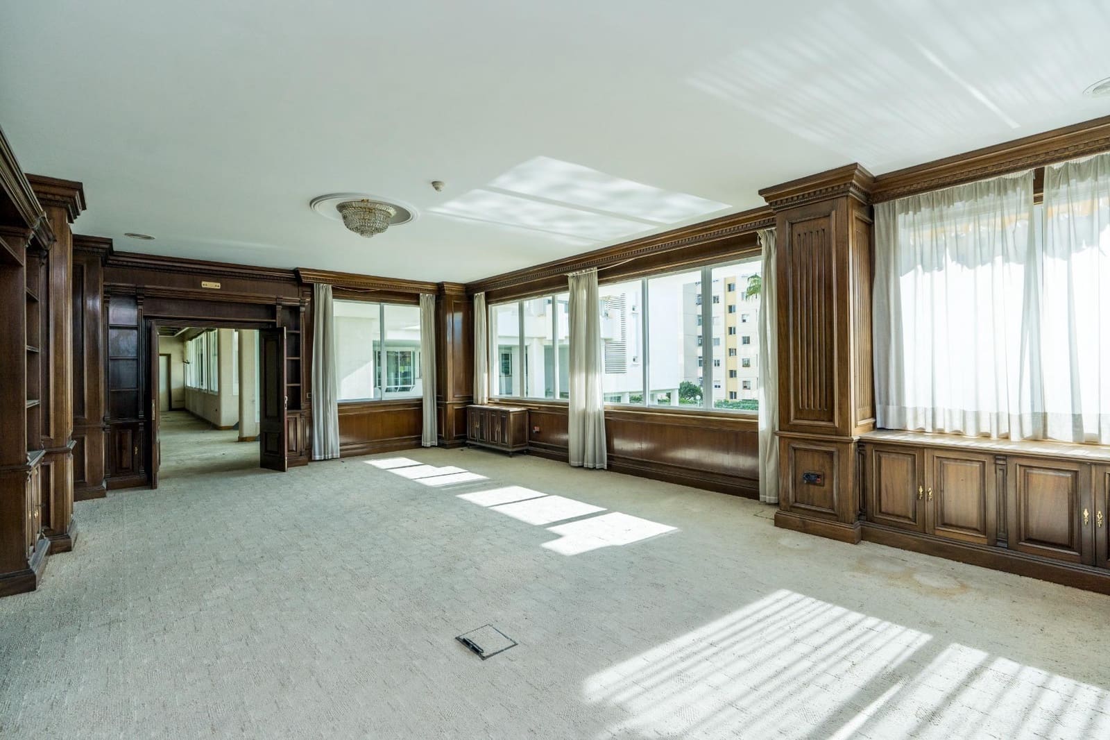 Commercial for sale in Fuengirola - € 940,000 (Ref: 9338881)