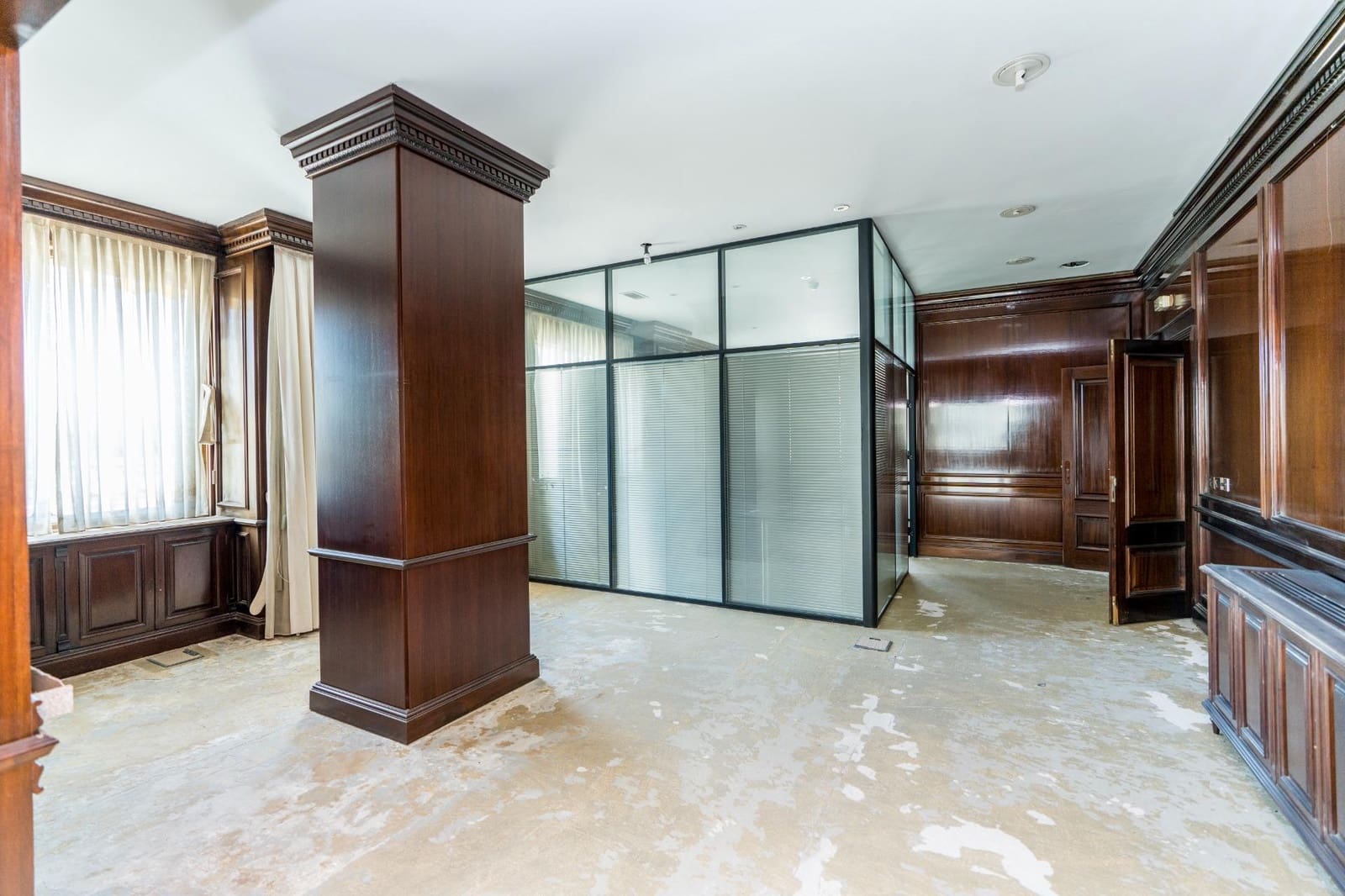 Commercial for sale in Fuengirola - € 940,000 (Ref: 9338881)