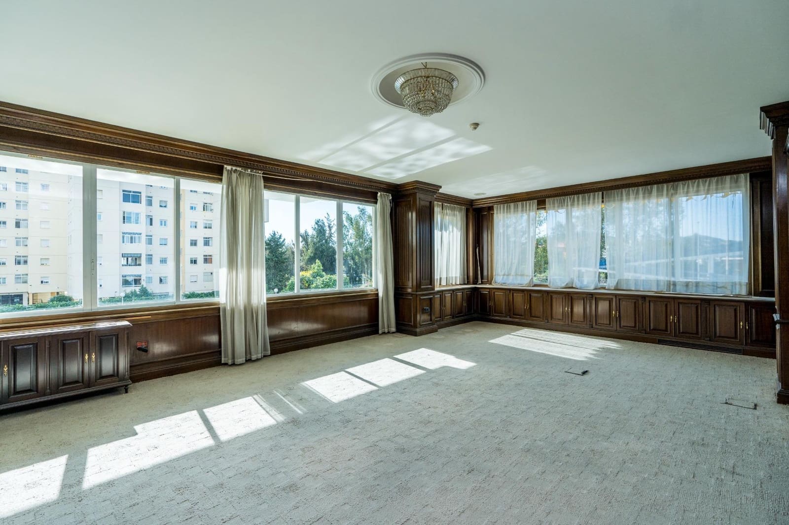 Commercial for sale in Fuengirola - € 940,000 (Ref: 9338881)