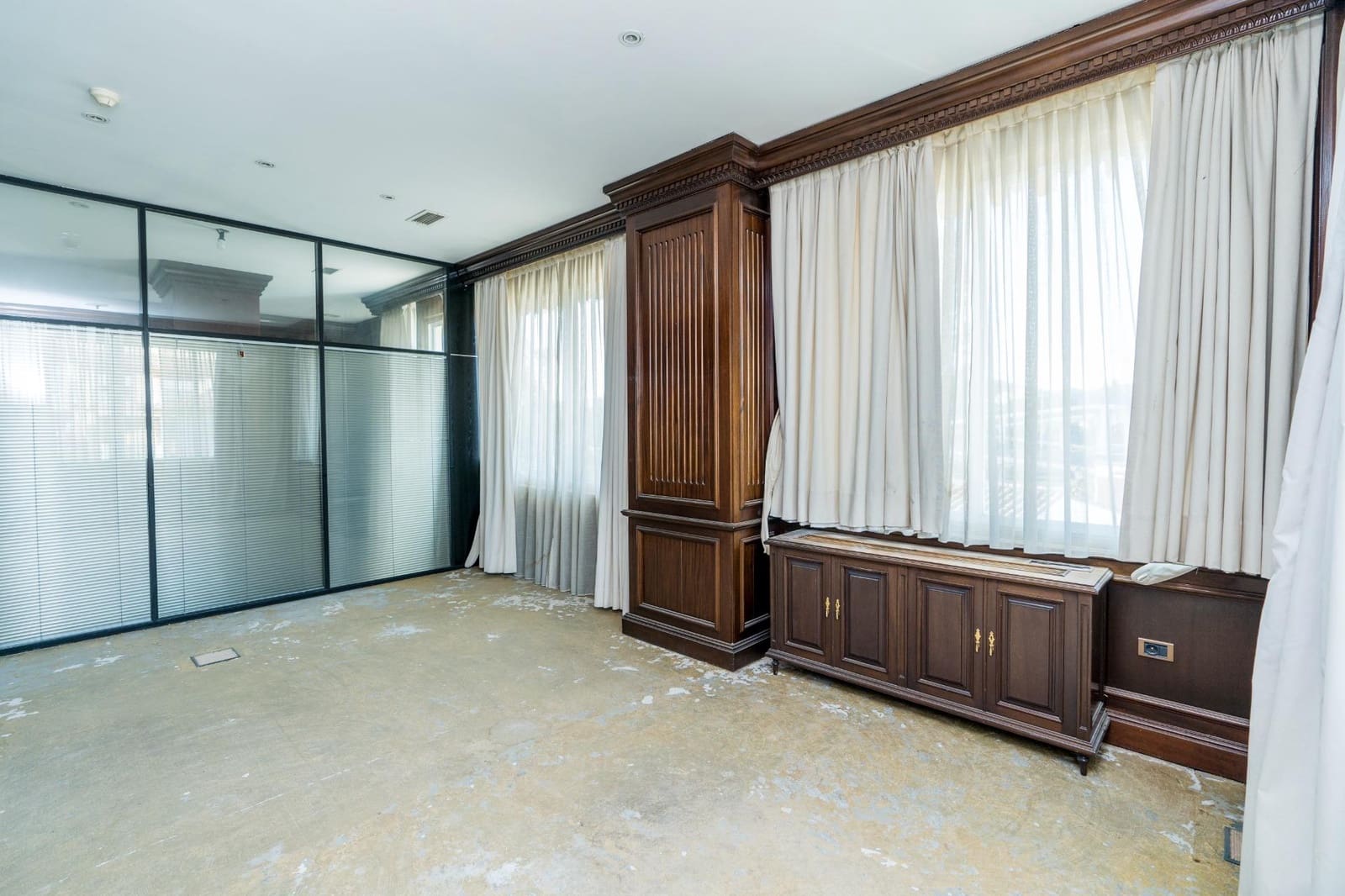 Commercial for sale in Fuengirola - € 940,000 (Ref: 9338881)