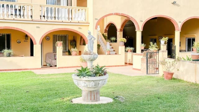 24 sovrum Finca/Hus på landet till salu i Alhaurín el Grande med pool garage - 1 900 000 € (Ref: 9338887)