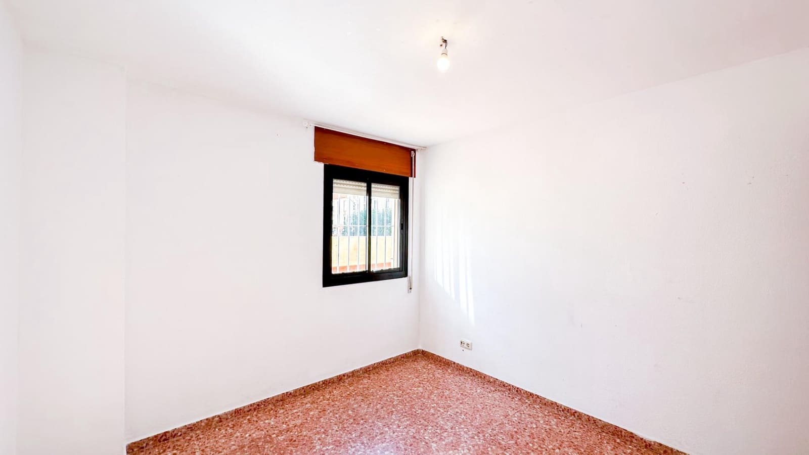 4 soveværelse Lejlighed til salg i Malaga by med swimmingpool - € 450.000 (Ref: 9338888)