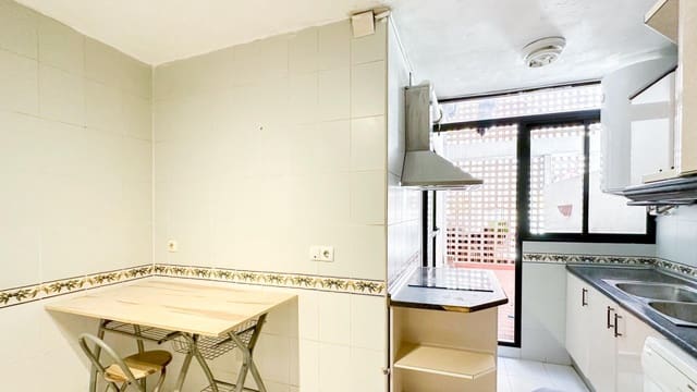 4 soveværelse Lejlighed til salg i La Luz, Málaga by med swimmingpool - € 450.000 (Ref: 9338888)